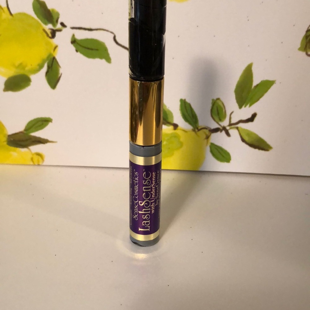 SeneGence lashsense with undersense black